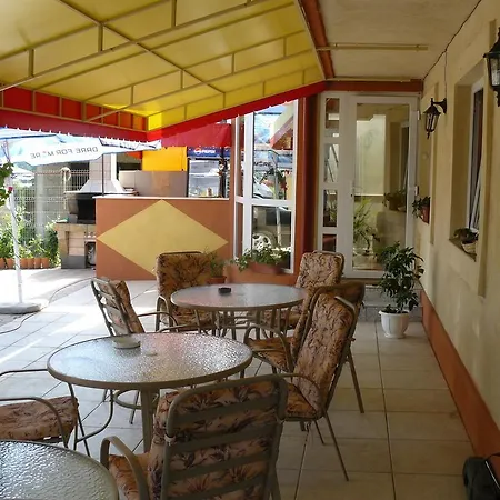 Гостевой дом Pensiunea Coralia