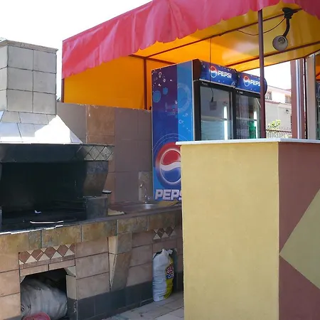 Гостевой дом Pensiunea Coralia 3*