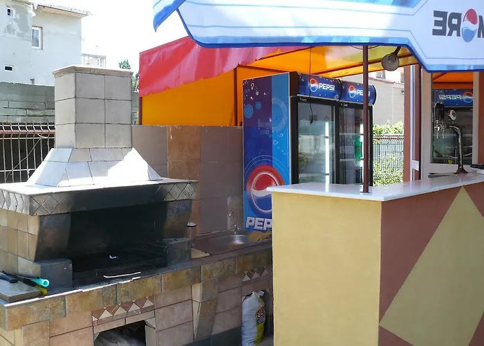 Pensiunea Coralia Гостевой дом Эфорие Норд