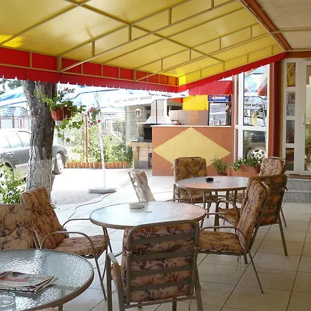 Guest house Pensiunea Coralia Eforie Nord